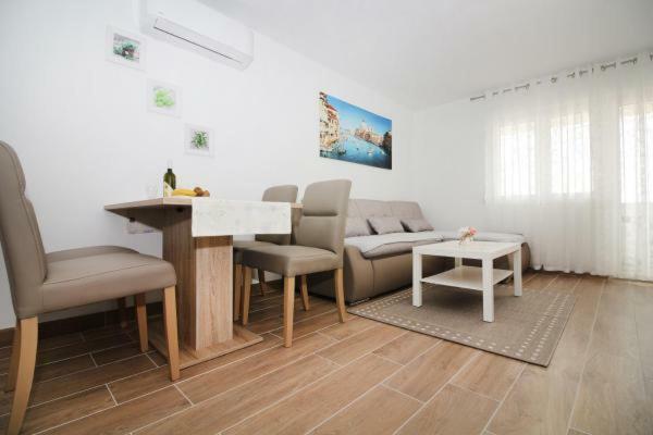 Mara Apartamento Rogoznica  Exterior foto