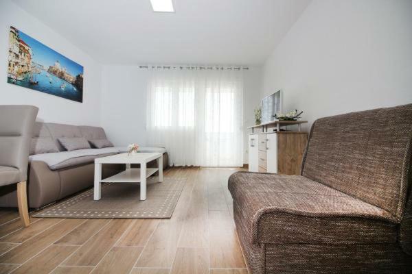 Mara Apartamento Rogoznica  Exterior foto